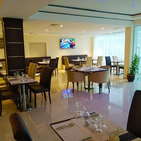 Monty Suites & Golf Уйо Экстерьер фото