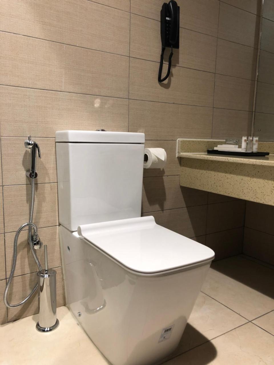 Monty Suites & Golf Уйо Экстерьер фото